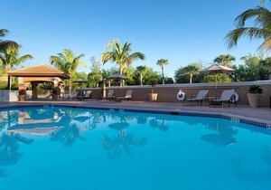 Holiday Inn Express Naples Downtown 5th Avenue