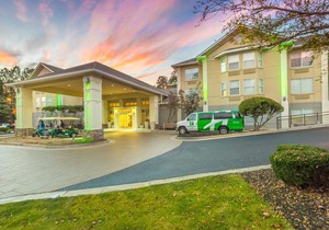 Holiday Inn Hotel and Suites Peachtree City
