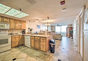Hudson Resort Condo w/Gulf Views & Beach!