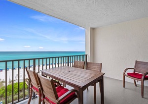Huntington By The Sea 402 - Gulf Front, Community Pool, Free Beach Service!