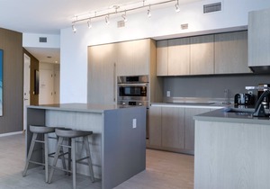 HYDE BEACH HOUSE - Amazing Bay Views - Unit 909