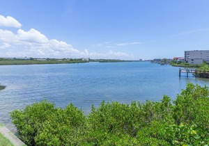 Immaculate Indian Shores Condo With Amazing Views In Quiet Captian's Cove.