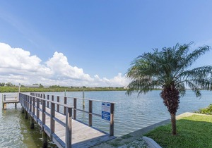 Immaculate Indian Shores Condo With Amazing Views In Quiet Captian's Cove.