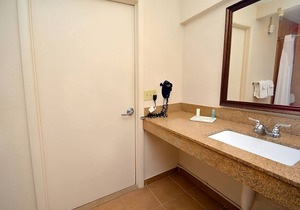 Incredible Deal! 2 Awesome Units, Near Hawks Landing Golf Club, Outdoor Pool