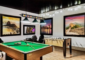 INCREDIBLE HOME! Private Pool & Spa + Game Room!