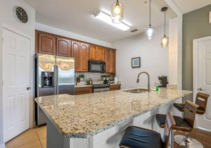 IS1-103 - Spacious 3BR Orlando Condo Near Disney | Sleeps 8 Guests