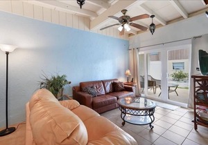 Island Gem A by Duncan Real Estate