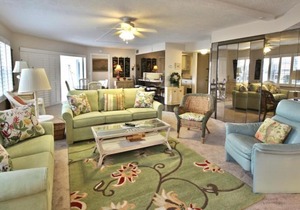 Island House Beach Club 4A - Private condo with balcony