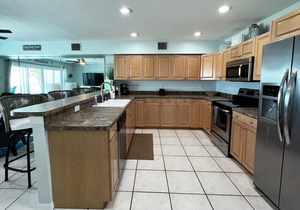 Island Sands- Beachfront on Indian Rocks Beach - Family Fav w/Pool!
