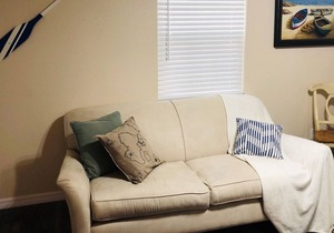 Just Renovated Cozy Private Guest House 1/1 - Pets Welcome!