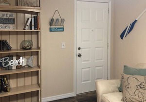Just Renovated Cozy Private Guest House 1/1 - Pets Welcome!