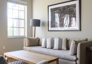 Kasa | Family Friendly 2BD + Near Local Shops | Wellington