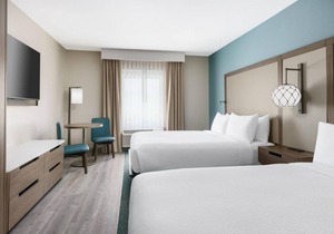Keys Vacation Starts Here! Three Amazing Units, Free Breakfast, Outdoor Pool