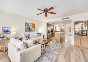 Lakefront ~ 6-Seat Golf Cart ~ Community Pool