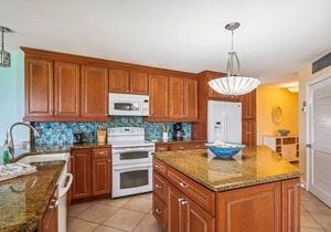 Land's End 201 building 8 Bright beach front, corner condo with stunning view