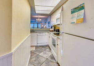 Land's End 202 building 9 Beachfront Condo w| balcony, close to pool!