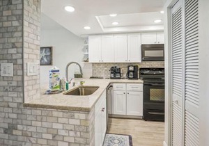 Land's End 3-205 Bay Front - Premier
