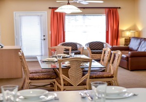 Liki Tiki Village 2br suite, Sunday check-in