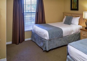 Liki Tiki Village 2br suite, Sunday check-in