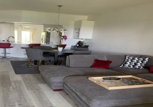 Live and play at Pelican Bay! Private beach & tennis Close to Artis & Mercato!