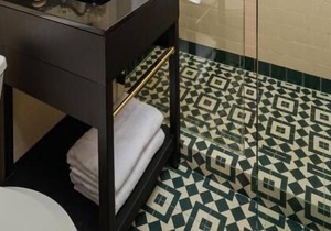 Located in the Heart of South Beach! 2 Pet-Friendly Units, Swimming Pool!