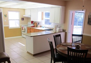 Lutz Cottage - Pool / Beaches / Busch Gardens / Disney / USF / Pets