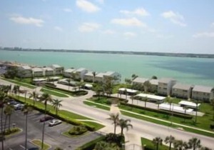 Luxurious Beach Front condo