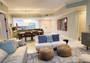 Luxurious Renovated Portofino 2BR Condo-Family Friendly Resort on the Beach!