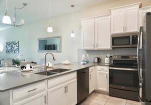 Luxury 2bd/2 bath Condo Home 222