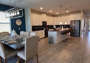 Luxury 6 Bedroom 4 bath pool home 161