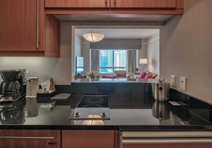 Luxury Four Seasons Condo | Free Valet & Gym