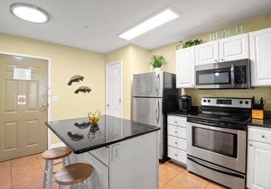 🌅 Madeira Bay Resort #412 – Marina-View Comfort with Pet-Friendly Charm & Family-Friendly Layout