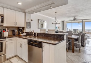 Magnolia House 305 is a Luxury 2 BR with Free Beach Service by RedAwning