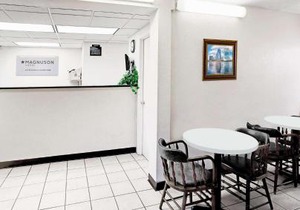 Magnuson Hotel Jacksonville Downtown