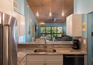 MARINER 4 #208 TWO BEDROOM TWO BATH CONDO NEWLY RENOAVTED ISLAND GETAWAY