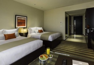 Miami Destination! 4 Spacious Rooms, Outdoor Pool, Close to Downtown Miami!
