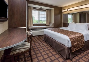 Microtel Inn & Suites by Wyndham Jacksonville Airport