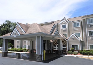 Microtel Inn & Suites by Wyndham Jacksonville Airport