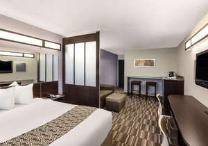 Microtel Inn & Suites by Wyndham Brooksville