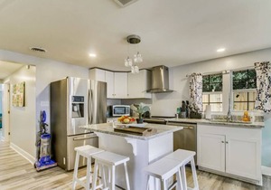 Mins to Downtown & the Beach! Myrtle Main-House