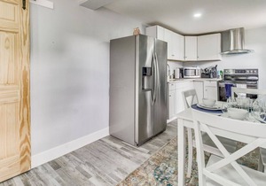 Mins to Downtown & the Beach! Myrtle Two-Suites!