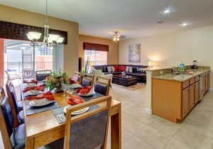Minutes to Disney, Contactless check-in, Free Wifi, Resort Community w/tons of Amenities