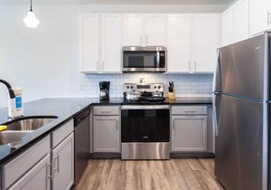 Modern 1 Bedroom Apartment by Stay Gia