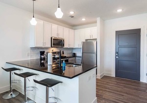 Modern 1 Bedroom Apartment by Stay Gia