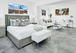 Modern Miami Beachouse with heated pool