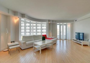 Modern Ocean Drive Condo in the Heart of Sobe!