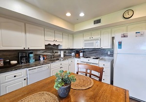 Nature's Landing A102 Budget Rates Downtown Unit