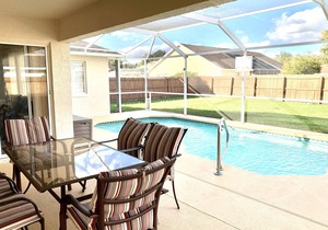 Near Disney, single floor, beautiful and clean, Private Pool!!