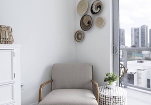 New Design District Apt with parking, pool and gym