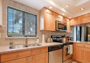 NEW LISTING - Gulf Access - WiFi - Bonita Beach - Sea Isles Condo